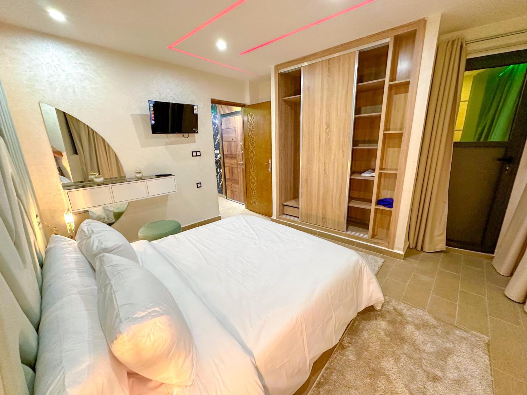 Veluxa - Luxury Holiday Homes - Centric Flat Tanger Extérieur photo