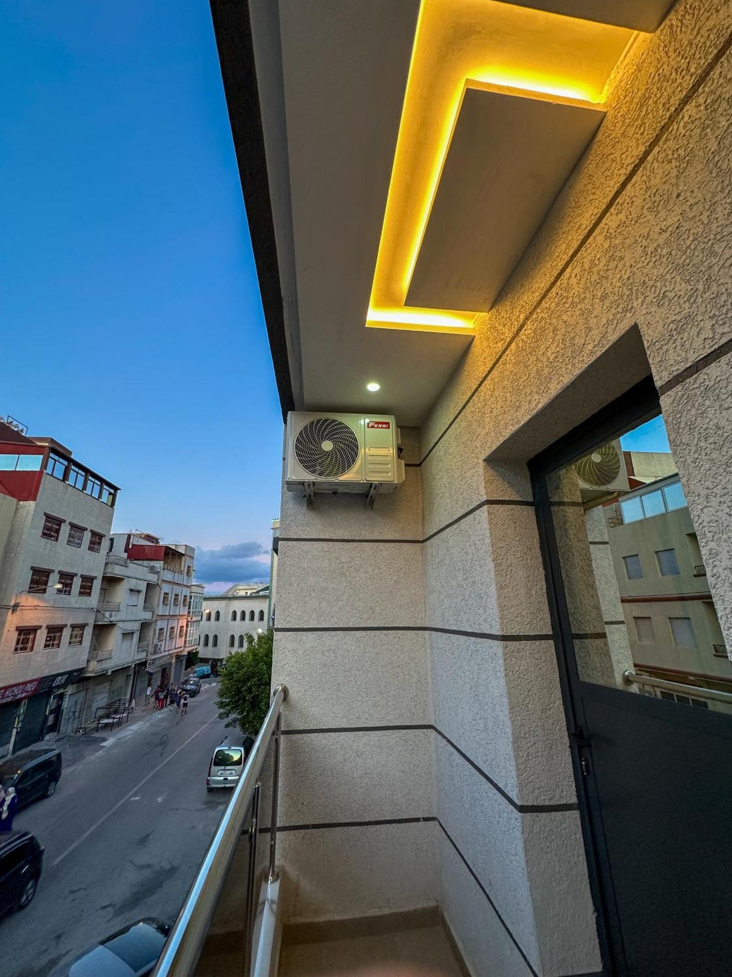 Veluxa - Luxury Holiday Homes - Centric Flat Tanger Extérieur photo